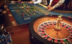 Payment method linking interface with DANA, OVO, GoPay, ShopeePay, LinkAja, QRIS, and bank options on pola mahjong